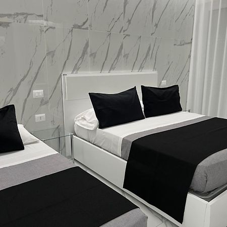 White Elegance Luxury B&B Казерта Екстер'єр фото