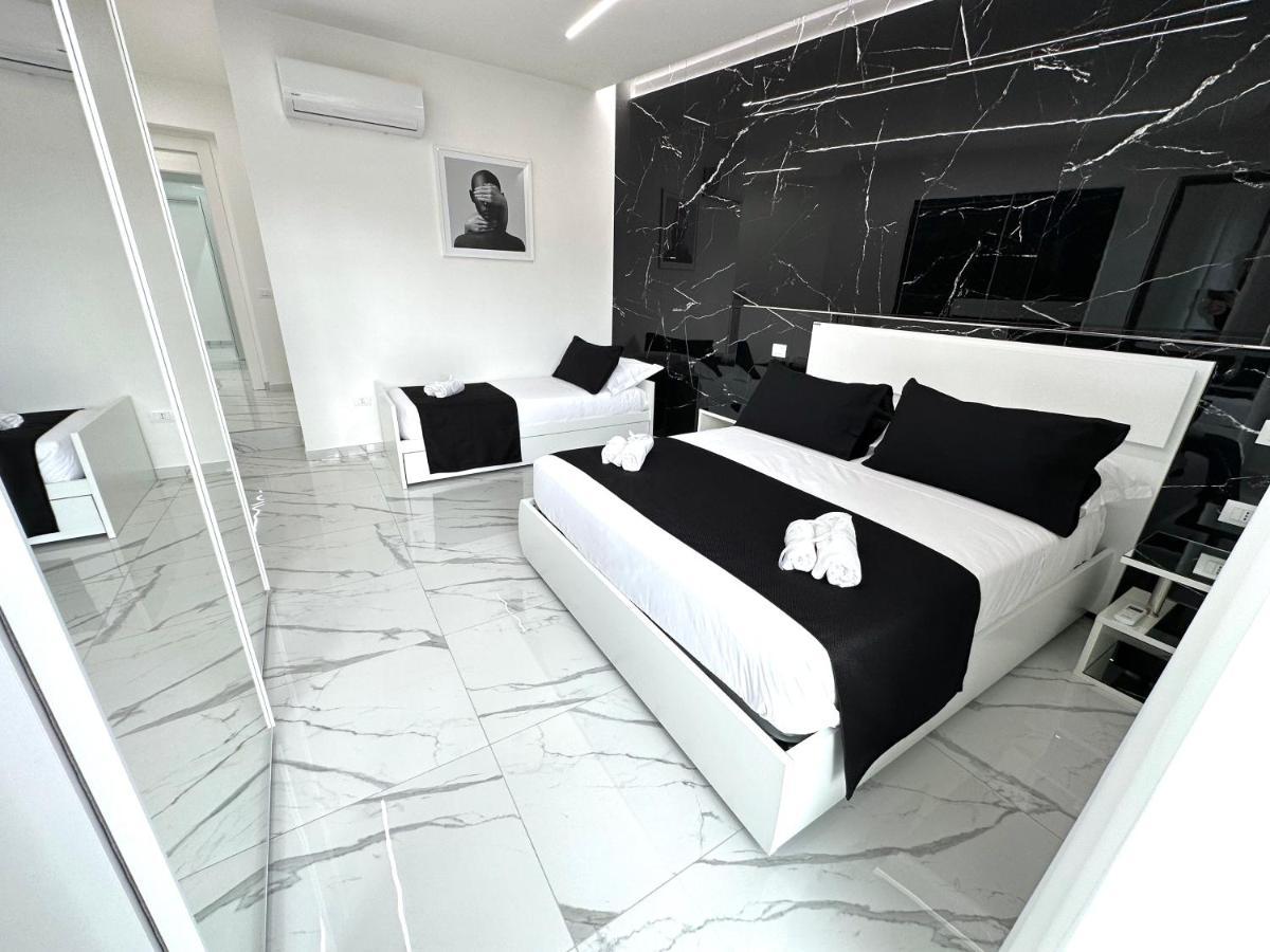 White Elegance Luxury B&B Казерта Екстер'єр фото
